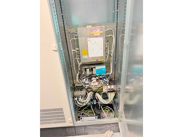 Siemens - artis zeego - robotic angiography system - 2010 - afbeelding 36 van  178