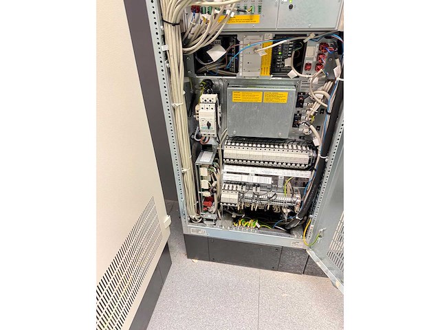 Siemens - artis zeego - robotic angiography system - 2010 - afbeelding 39 van  178