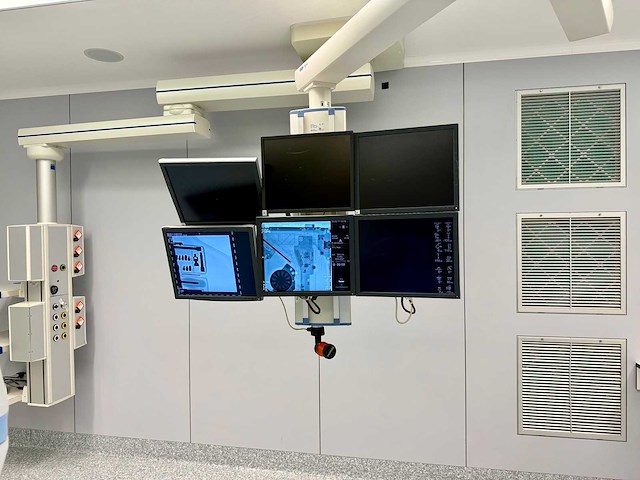 Siemens - artis zeego - robotic angiography system - 2010 - afbeelding 78 van  178