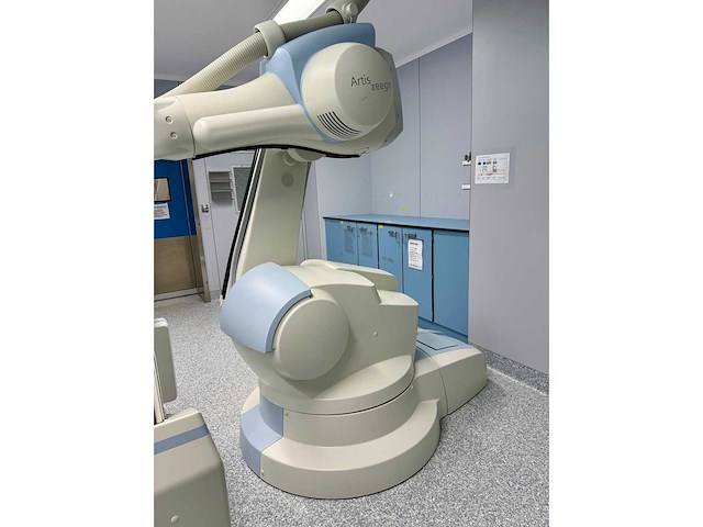 Siemens - artis zeego - robotic angiography system - 2010 - afbeelding 130 van  178
