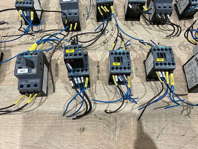 Siemens - elektrische onderdelen - afbeelding 2 van  13