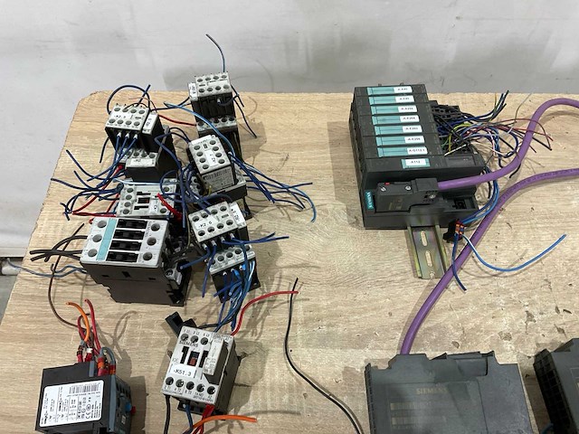 Siemens - elektrische onderdelen - afbeelding 4 van  8