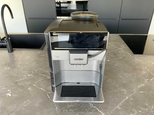 Siemens - eq-6 plus s100 - koffie- & espressomachines - afbeelding 1 van  5