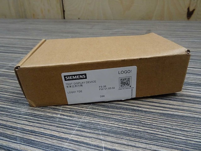 Siemens - logo! tde - tekst display device - afbeelding 2 van  2