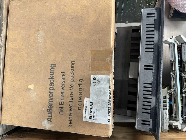 Siemens - partij elektronica: plc-modules, insteekkaarten en bedieningspanelen - afbeelding 7 van  9