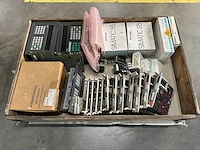 Siemens - partij elektronica: plc-modules, insteekkaarten en bedieningspanelen - afbeelding 9 van  9