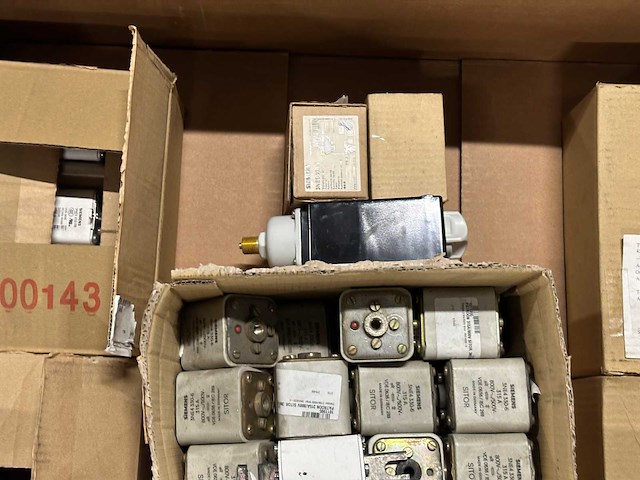 Siemens - partij zekeringen - afbeelding 6 van  10