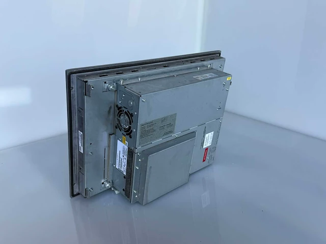 Siemens - simatic hmi ipc 677c - siemens simatic hmi ipc677c touch panel pc. 201 - afbeelding 2 van  7
