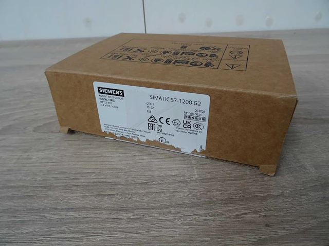 Siemens - simatic s7-1200 g2 - 1p6es7231-5pd50-0xb0 - analog input module - afbeelding 2 van  2
