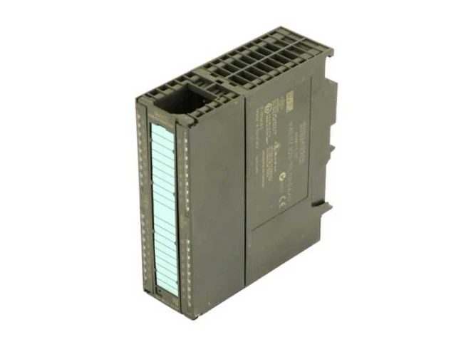 Siemens - simatic s7-300 - 1p6es7323-1bl00-0aa0 - digital input/output (4x) - afbeelding 1 van  2