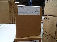 Siemens - simatic s7-300 - 1p6es7323-1bl00-0aa0 - digital input/output (4x) - afbeelding 2 van  2