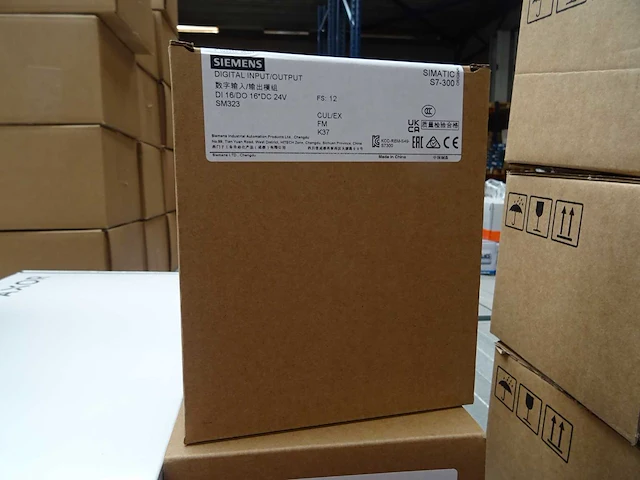 Siemens - simatic s7-300 - 1p6es7323-1bl00-0aa0 - digital input/output (5x) - afbeelding 2 van  2