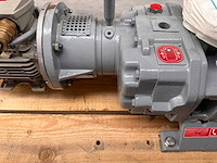 Siemens - vacuüm - olie-gesmeerd - pomp - afbeelding 6 van  9