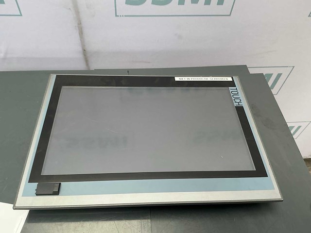 Siemens 19 industrieel touchscreen - afbeelding 1 van  3