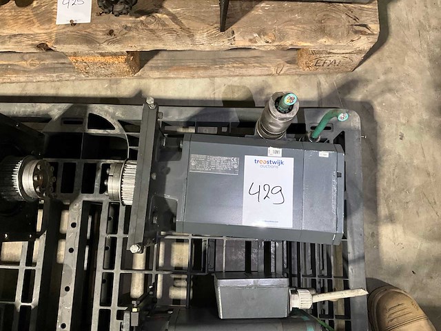 Siemens 1ft6084-1af71-1ag1 servomotor - afbeelding 1 van  4