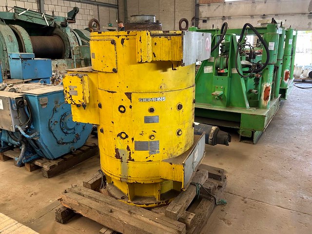 Siemens 1ht3 459 hoogspanning elektromotor - afbeelding 1 van  10
