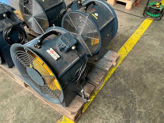 Siemens 2ct1 ventilator (2x) - afbeelding 1 van  18