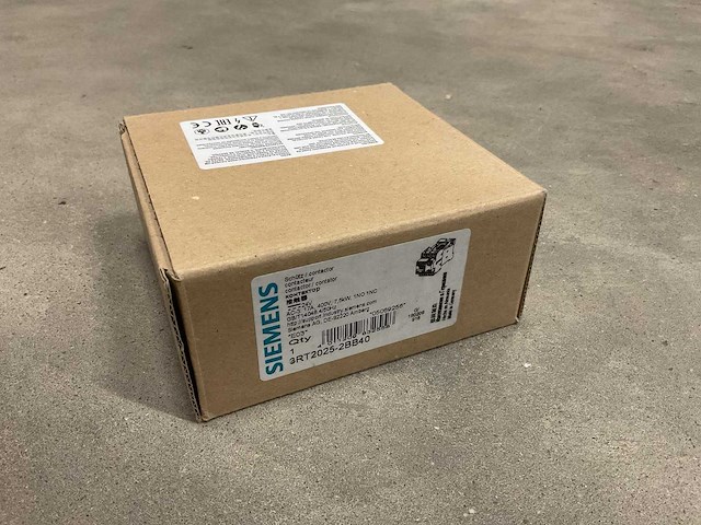 Siemens 3rt2025-2bb40 magneetschakelaar - afbeelding 2 van  2