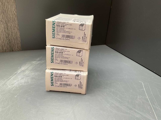 Siemens 3th4293-0ap0 hulpbeveiliging (3x) - afbeelding 2 van  2