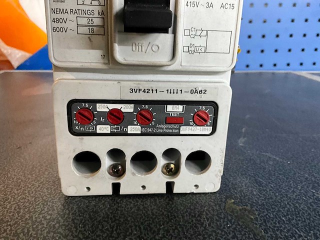 Siemens 3vf4211 mccb 250a 3pole stroomonderbreker (6x) - afbeelding 4 van  5