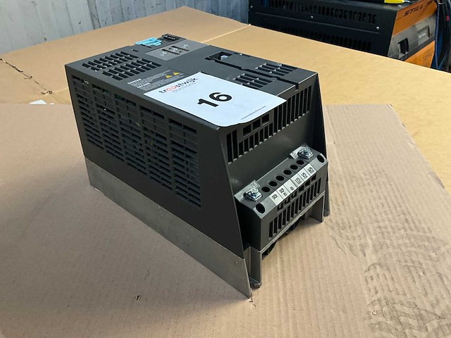 Siemens 6sl3224-0be24-0ua0 frequentieregelaar - afbeelding 4 van  5