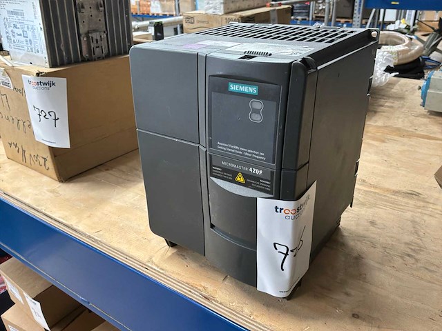 Siemens 7.5 kw frequentieregelaar - afbeelding 1 van  3