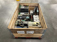 Siemens, allen-bradley, indramat - partij industriële elektronica & servocontrollers - afbeelding 1 van  13
