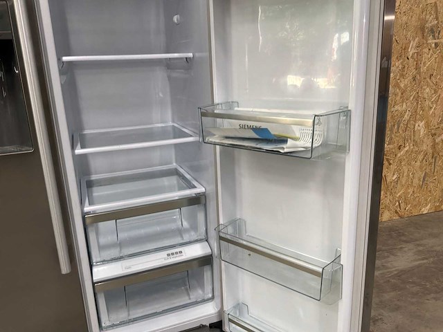Siemens amerikaanse koel-vriescombinatie - afbeelding 9 van  21