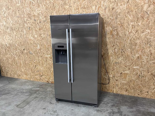 Siemens amerikaanse koel-vriescombinatie - afbeelding 1 van  21