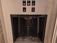 Siemens amerikaanse koelkast met ijs- en waterdispenser - afbeelding 2 van  6