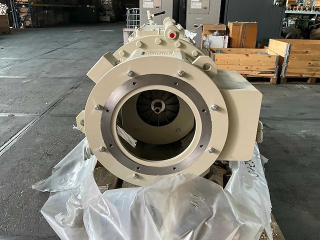 Siemens b4 dh 11 a aandrijf tandwielreductor kast - afbeelding 5 van  10