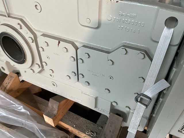 Siemens b4 dh 11 a aandrijf tandwielreductor kast - afbeelding 9 van  10