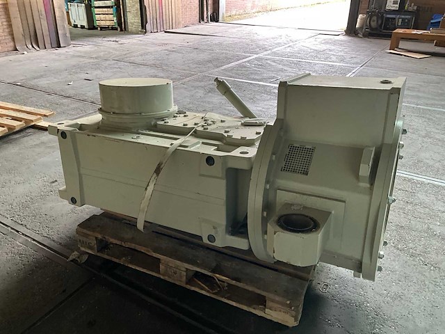 Siemens b4 dh 11 b aandrijf tandwielreductor kast - afbeelding 4 van  8