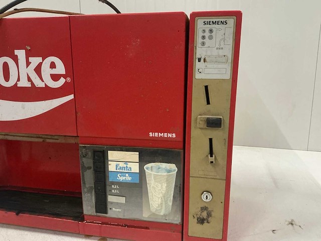 Siemens coca-cola frisdrankautomaat/siroopdispenser - afbeelding 4 van  4