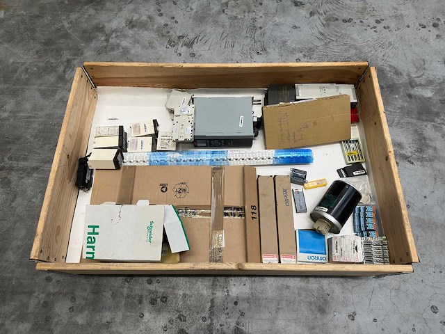 Siemens, danfoss, omron, schneider electric - partij industrieel elektronica - afbeelding 4 van  6