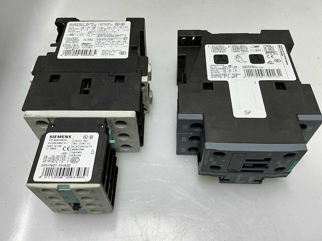 Siemens divers contactors en beveiligingschakelaars - afbeelding 12 van  12