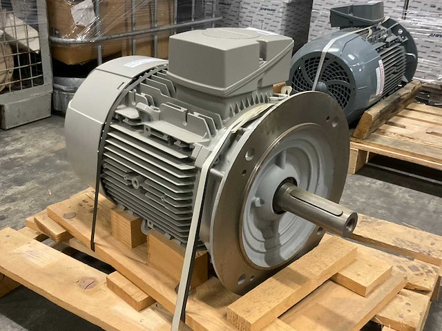 Siemens elektromotor - afbeelding 3 van  5