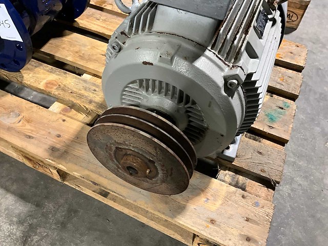 Siemens elektromotor - afbeelding 2 van  3