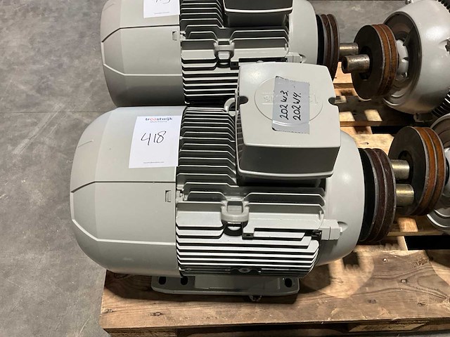 Siemens elektromotor - afbeelding 1 van  3