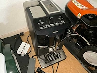 Siemens eq300 koffiemachine - afbeelding 2 van  6