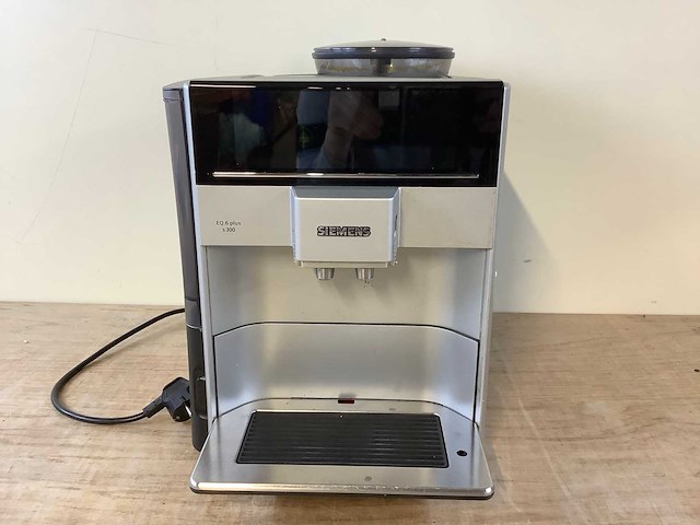 Siemens eq.6 plus s 300 koffie- & espressomachines - afbeelding 1 van  8