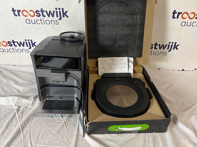 Siemens eq6 plus s100 koffiemachine | irobot s9 robotstofzuiger - afbeelding 1 van  1