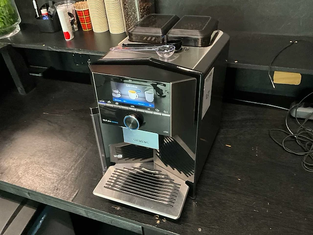 Siemens eq.9 plus connect s700 koffiemachine - afbeelding 3 van  3