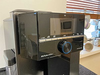 Siemens eq.9 plus (ti957fx5de/21) koffie- & espressomachine - afbeelding 2 van  5