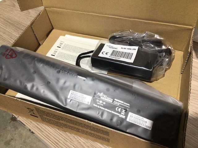 Siemens / fujitsu - adapter esprimo mobile - dockingstations (1x) - afbeelding 1 van  7