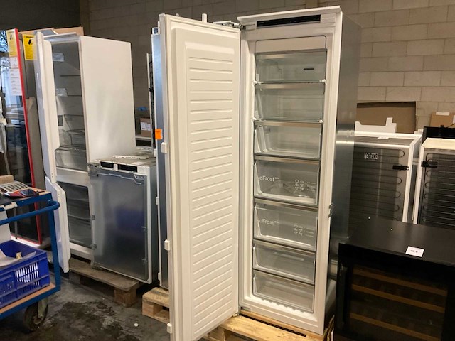 Siemens gi81naceo inbouw vriezer - afbeelding 1 van  3