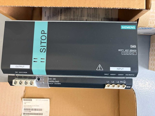 Siemens & hager omvormer 3fase naar 24 volt & stroom meters - afbeelding 6 van  13