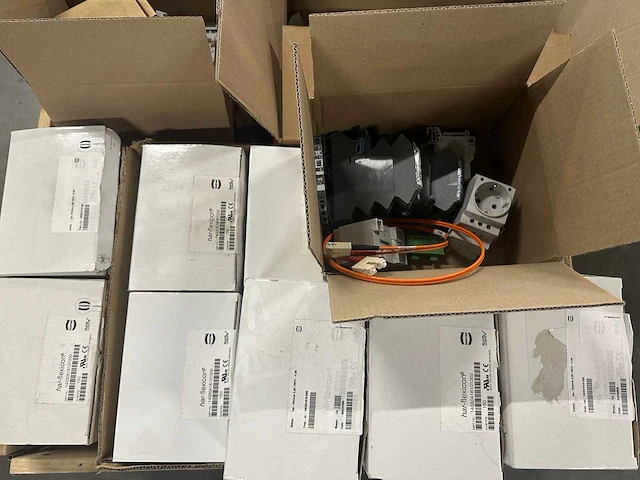 Siemens / harting / rittal - partij elektronica & installatiemateriaal - afbeelding 2 van  12