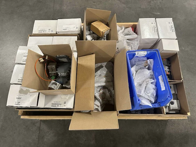 Siemens / harting / rittal - partij elektronica & installatiemateriaal - afbeelding 11 van  12