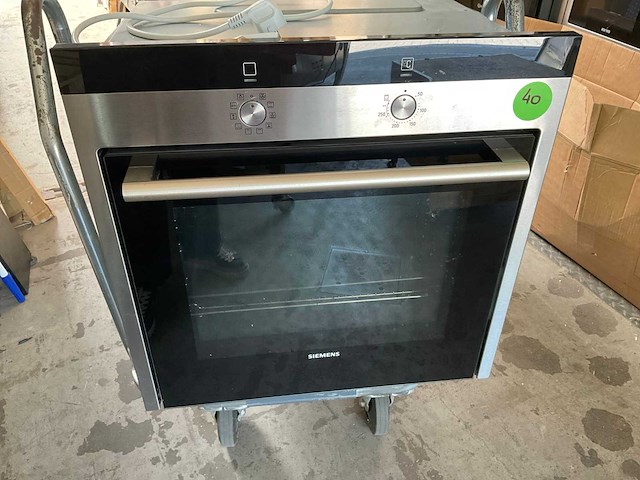 Siemens hb30ab550 hetelucht oven - afbeelding 2 van  7